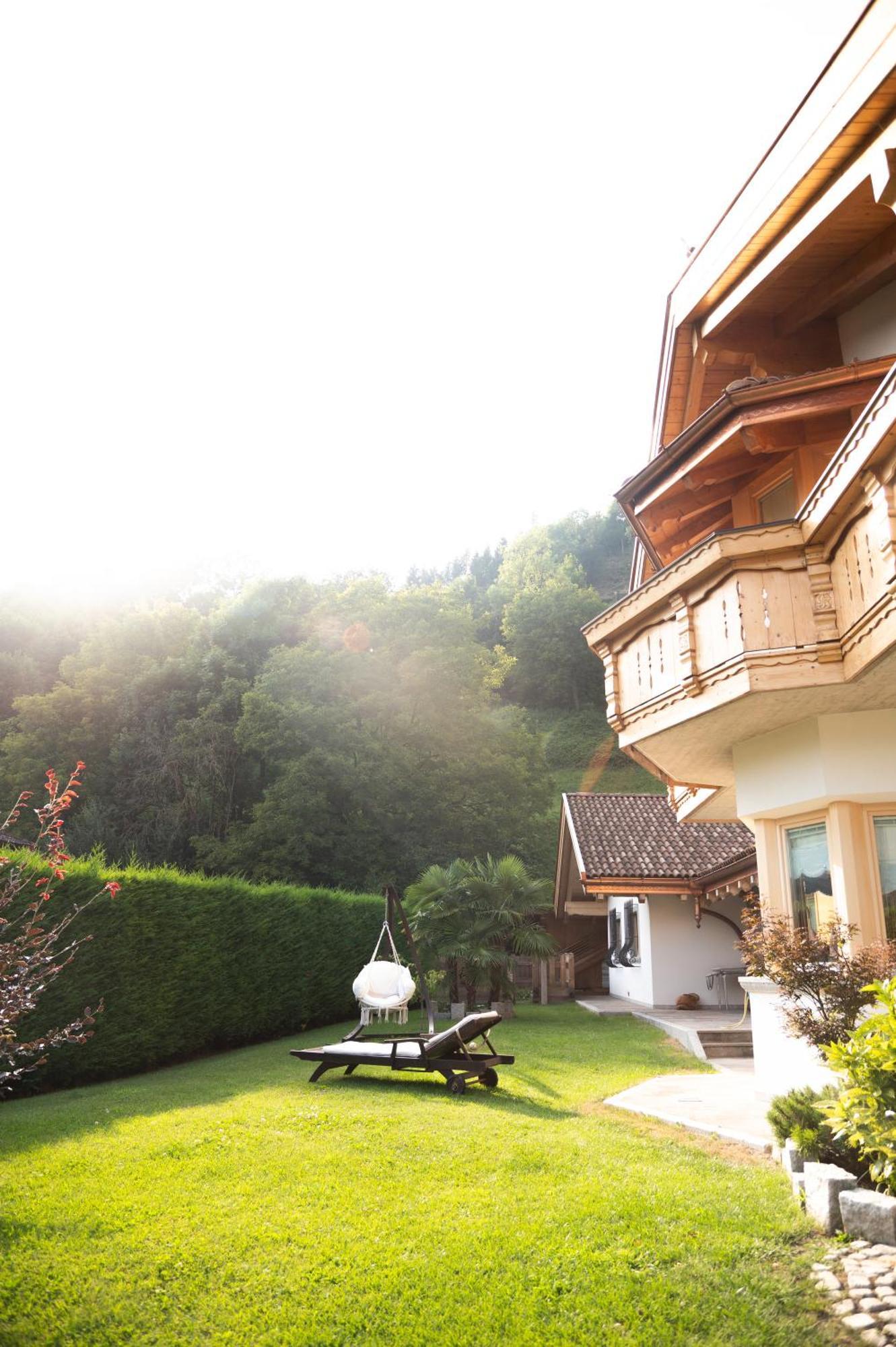 Alfio'S Alpen Suite Roncone ภายนอก รูปภาพ
