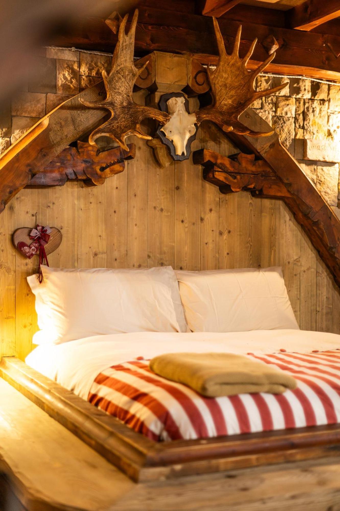 Alfio'S Alpen Suite Roncone ภายนอก รูปภาพ
